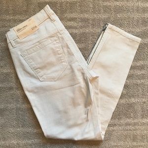 New White and grey seersucker skinny ankle pants